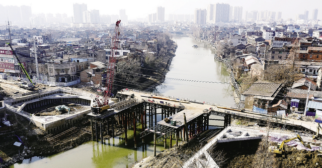 天門大橋 建設(shè)緊鑼密鼓